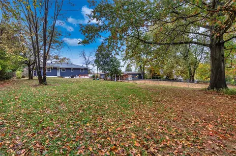 Exterior - 331 Summit Rd, Fenton, MO 63026 photo 5 of 10
