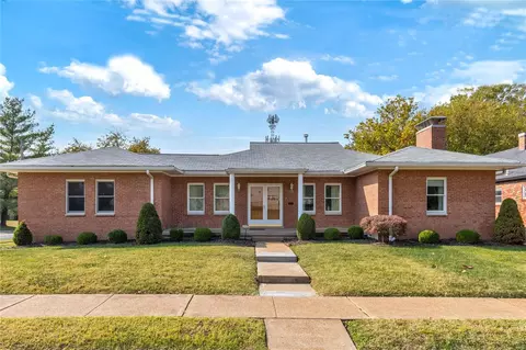 902 Iron St, Saint Louis, MO 63111