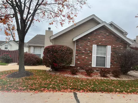 1313 Forest Creek Dr #1, Saint Charles, MO 63303