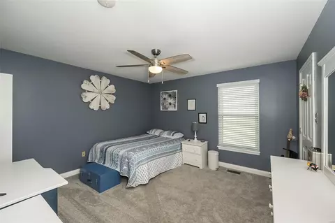 Bedroom - 16704 Hickory Crest Dr, Wildwood, MO 63011 photo 5 of 5