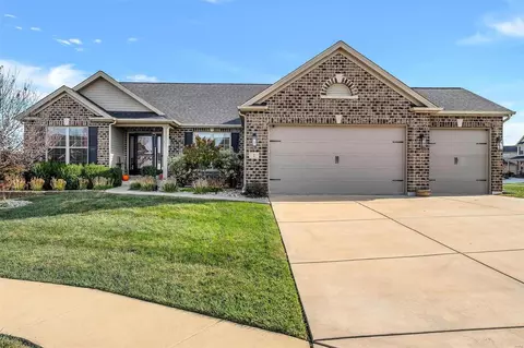 2 Olympic Park Ct, Wentzville, MO 63385