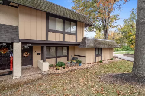 1337 Hampton Rd, Saint Charles, MO 63303 photo 22