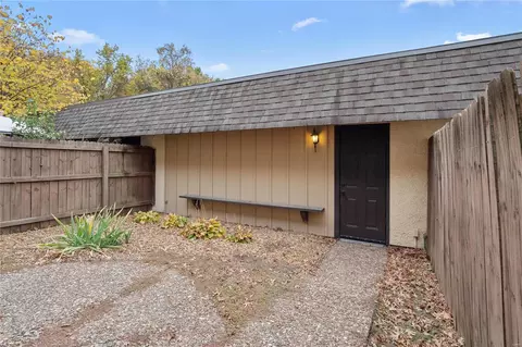 1337 Hampton Rd, Saint Charles, MO 63303 photo 5