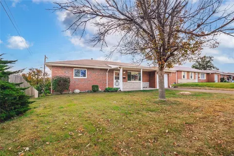 1618 Union Rd, Saint Louis, MO 63125