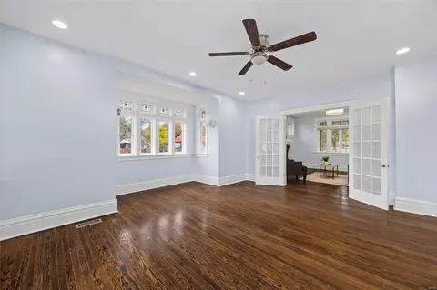 Living - 3731 Oakmount Ave, Normandy, MO 63121 photo 2 of 3