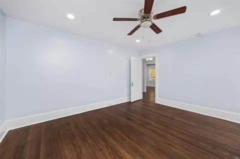 Bedroom - 3731 Oakmount Ave, Normandy, MO 63121 photo 4 of 8