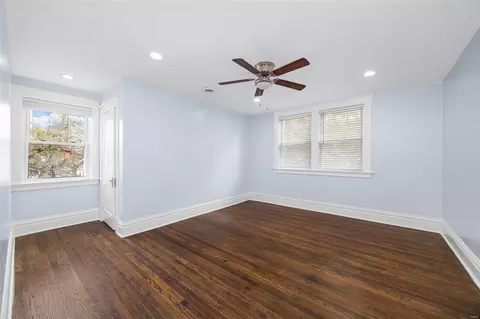 Bedroom - 3731 Oakmount Ave, Normandy, MO 63121 photo 3 of 8