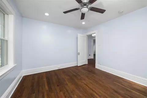 Bedroom - 3731 Oakmount Ave, Normandy, MO 63121 photo 8 of 8
