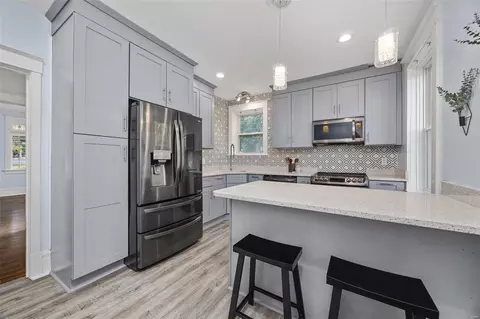 Kitchen - 3731 Oakmount Ave, Normandy, MO 63121 photo 1 of 3