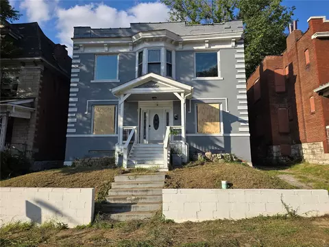 5947 Hamilton Ter, Saint Louis, MO 63112