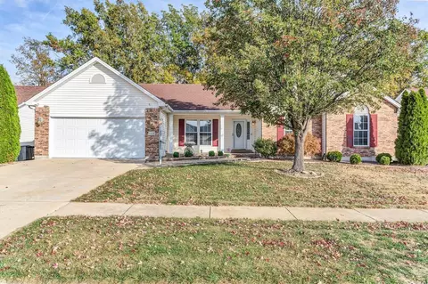 1418 Indian Springs Ct, O'fallon, MO 63366
