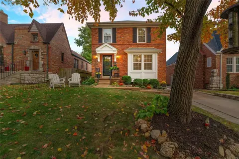 1116 Edward Ter, Saint Louis, MO 63117
