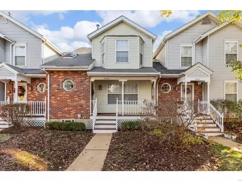 5839 Prince George Ct, Saint Louis, MO 63139