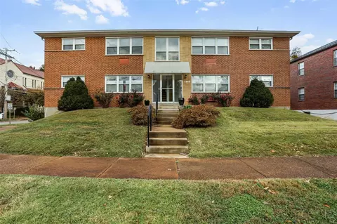 7283 Dartmouth Ave, University City, MO 63130