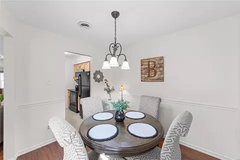 Dining - 533 Spring Glen Dr, Ballwin, MO 63021 photo 3 of 3