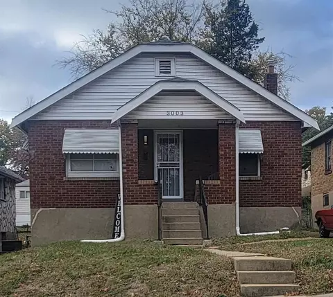 3003 Gary Dr, Velda City, MO 63121