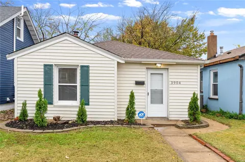 3904 Itaska St, Saint Louis, MO 63116