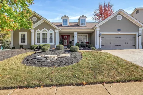 2132 Dartmouth Gate Ct, Wildwood, MO 63011