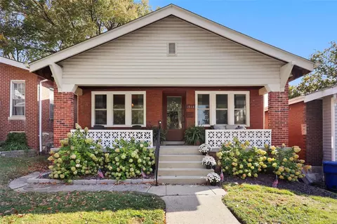 1914 Mitchell Pl, Saint Louis, MO 63139