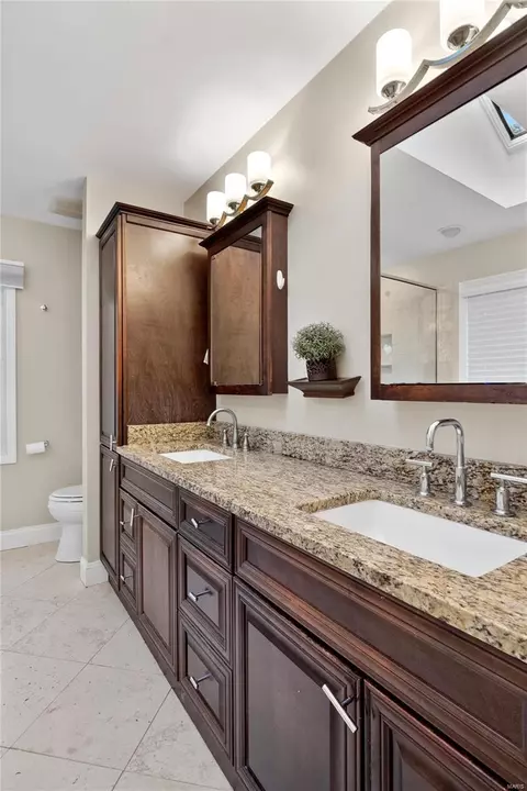 Bath - 1817 Sparks Ct, Wildwood, MO 63011 photo 3 of 8