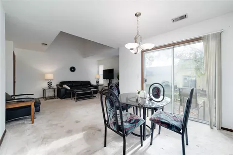 324 Devonshire Ct #D, Saint Peters, MO 63376 photo 6