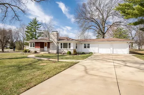 302 Wolff Ln, Ellisville, MO 63011 photo 2