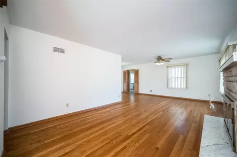 302 Wolff Ln, Ellisville, MO 63011 photo 4