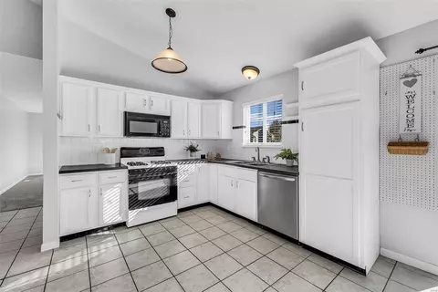 714 Whispering Willow Dr, O'fallon, MO 63366 photo 10