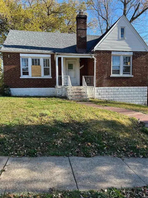 3816 Oakridge Blvd, Northwoods, MO 63121