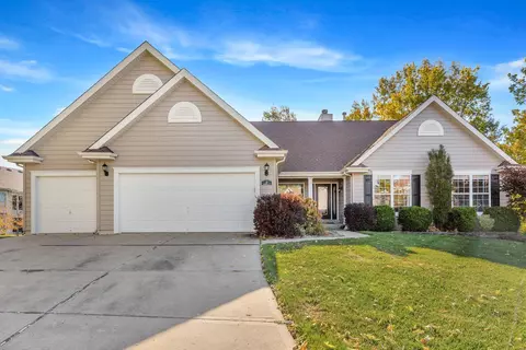 28 Bridgeway Ct, O'fallon, MO 63368