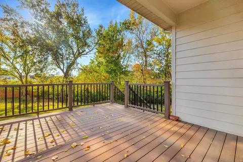 Exterior - 28 Bridgeway Ct, O'fallon, MO 63368 photo 7 of 10