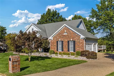 74 Gillette Field Close, Weldon Spring, MO 63304 photo 5