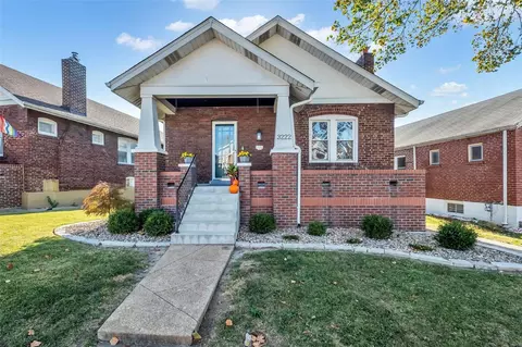 3222 Childress Ave, Saint Louis, MO 63139