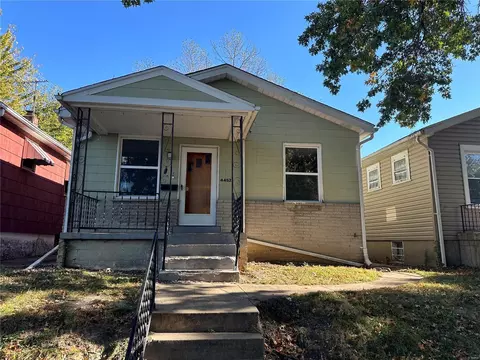 4452 S Spring Ave, Saint Louis, MO 63116