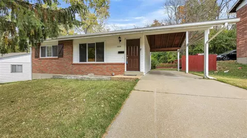 10976 Warwickhall Dr, Bridgeton, MO 63044