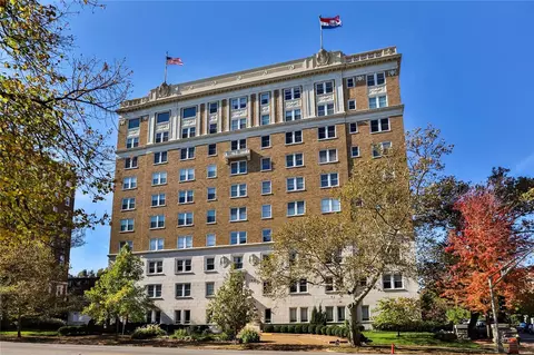 701 S Skinker Blvd #904, Saint Louis, MO 63105