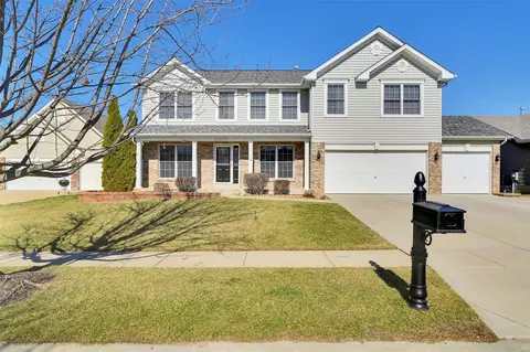 1117 Renfrew Ln, O'fallon, MO 63366
