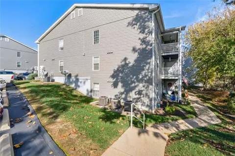 Exterior - 9616 Bent Pine Dr #D, Sappington, MO 63126 photo 4 of 6
