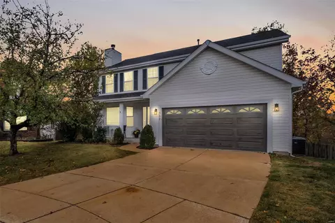352 Crescent Ave, Valley Park, MO 63088