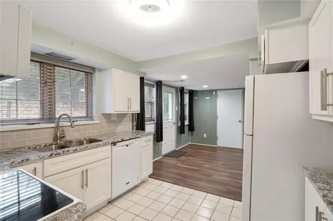 3 Lakeview Dr, Ferguson, MO 63135 photo 9