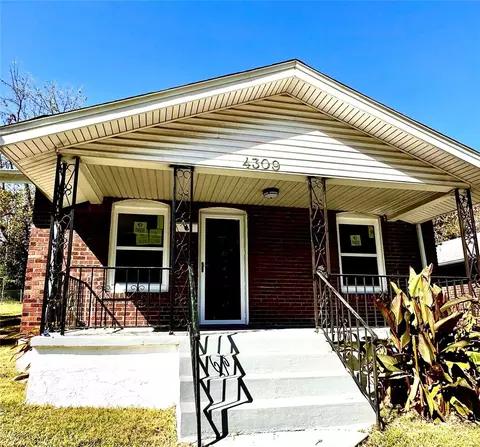 4309 Ravenwood Ave, Saint Louis, MO 63121
