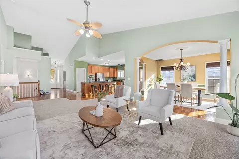 Living - 43 Mint Ct, O'fallon, MO 63366 photo 3 of 9