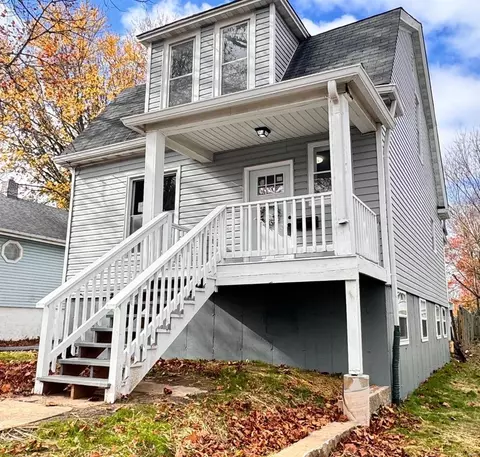 2945 Ridgeway Ave, Saint Louis, MO 63114