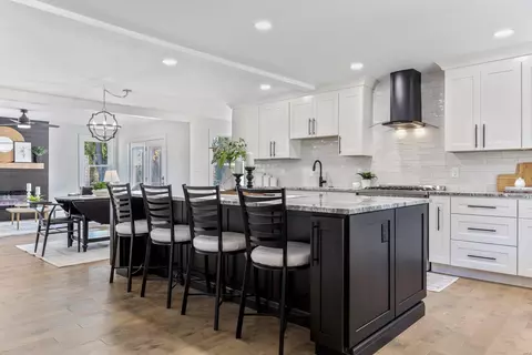 Kitchen - 708 Woodrun Dr, Ballwin, MO 63021 photo 1 of 4