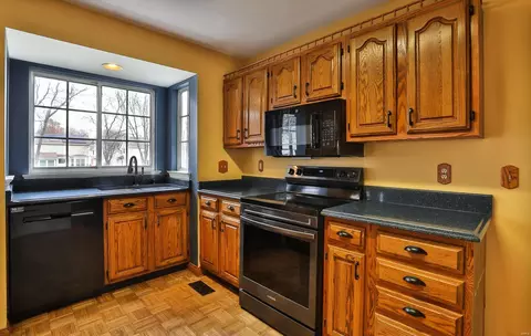 Kitchen - 200 Ballyshannon, Ballwin, MO 63021 photo 3 of 4