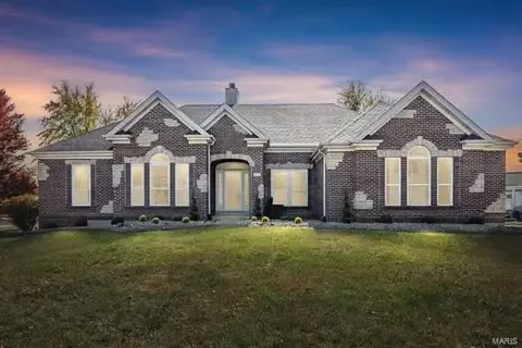 502 Keswick Dr, Lake Saint Louis, MO 63367