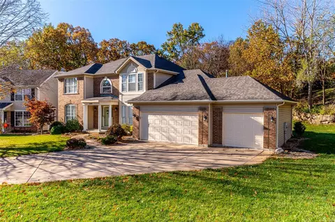 7409 Summertime Dr, Saint Louis, MO 63129