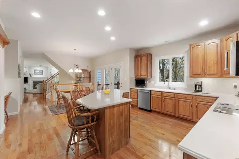 Kitchen - 942 Sheffield Forest Ct, Wildwood, MO 63021 photo 3 of 5
