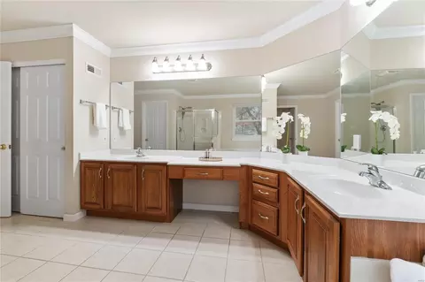 Bath - 942 Sheffield Forest Ct, Wildwood, MO 63021 photo 5 of 8