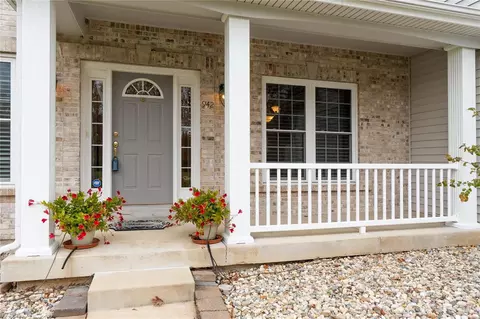 Exterior - 942 Sheffield Forest Ct, Wildwood, MO 63021 photo 2 of 10